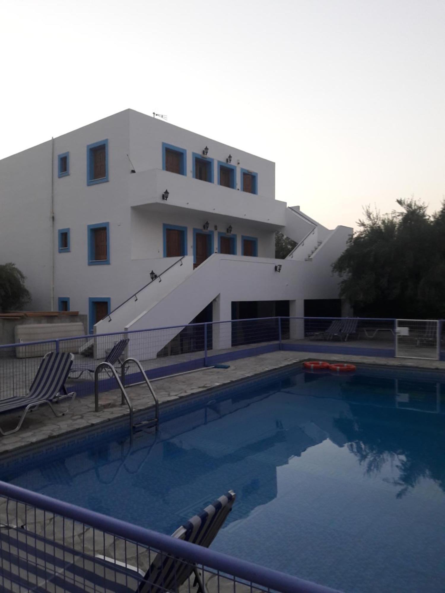 Giannis Apartments By Climbing House Panormos  Exterior foto